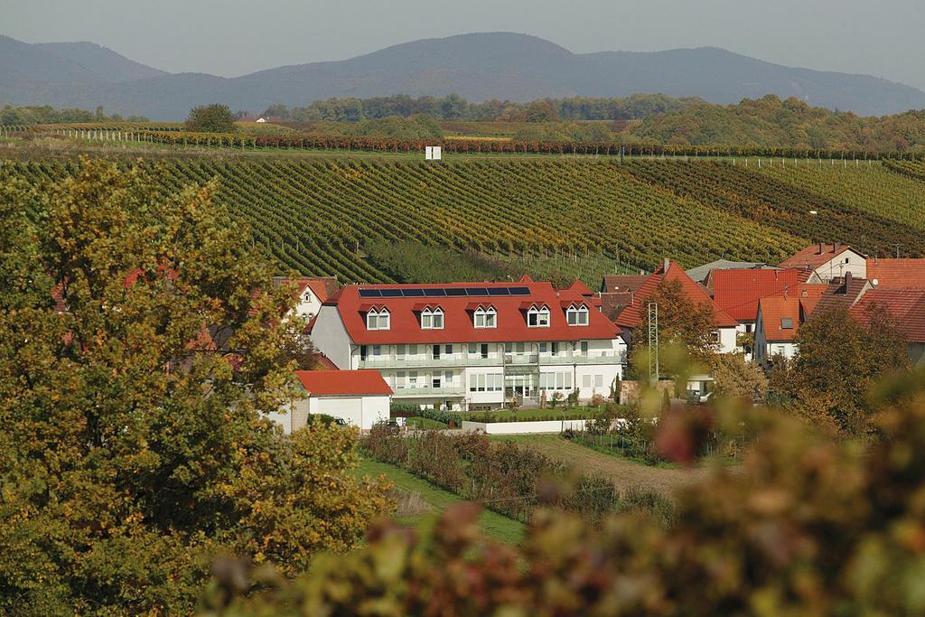 Landhotel Hauer Pleisweiler-Oberhofen Exterior foto